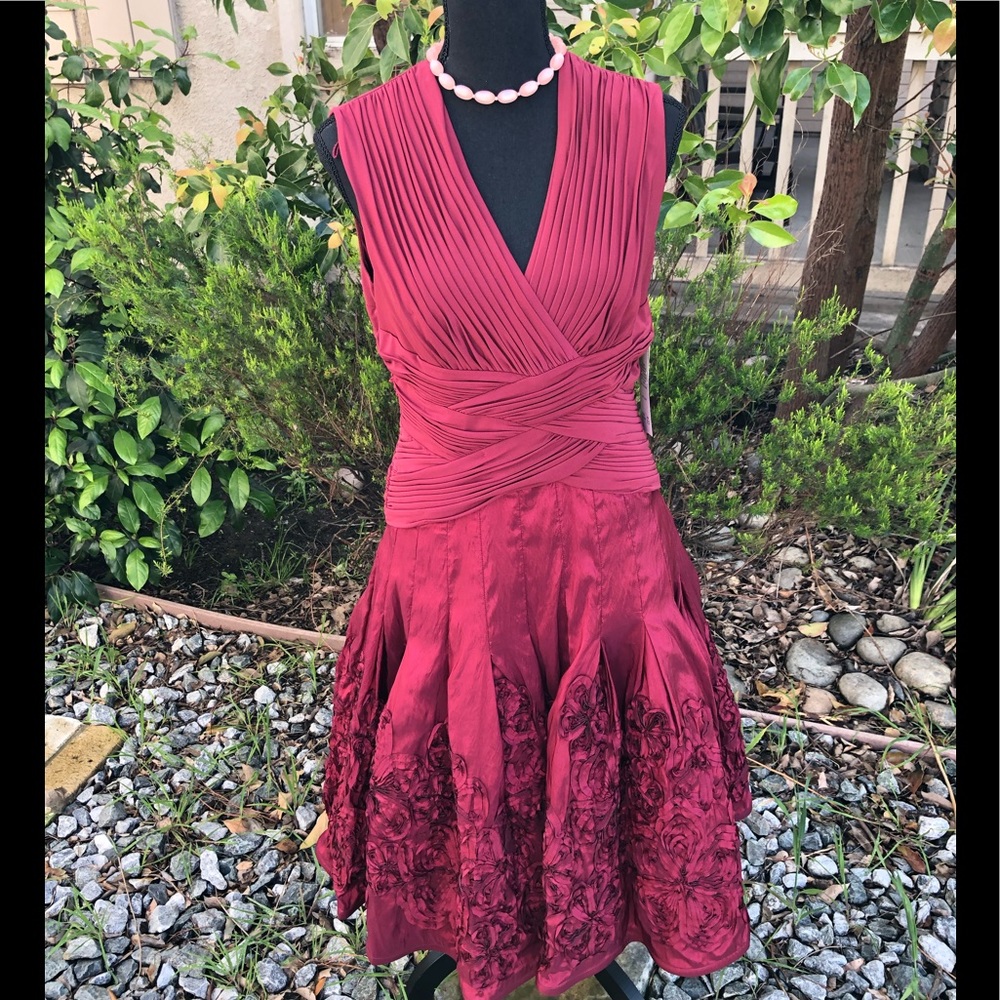 Designer NWT ADRIANNA PAPELL PARTY/ PROM Dress - Picture 1 of 8